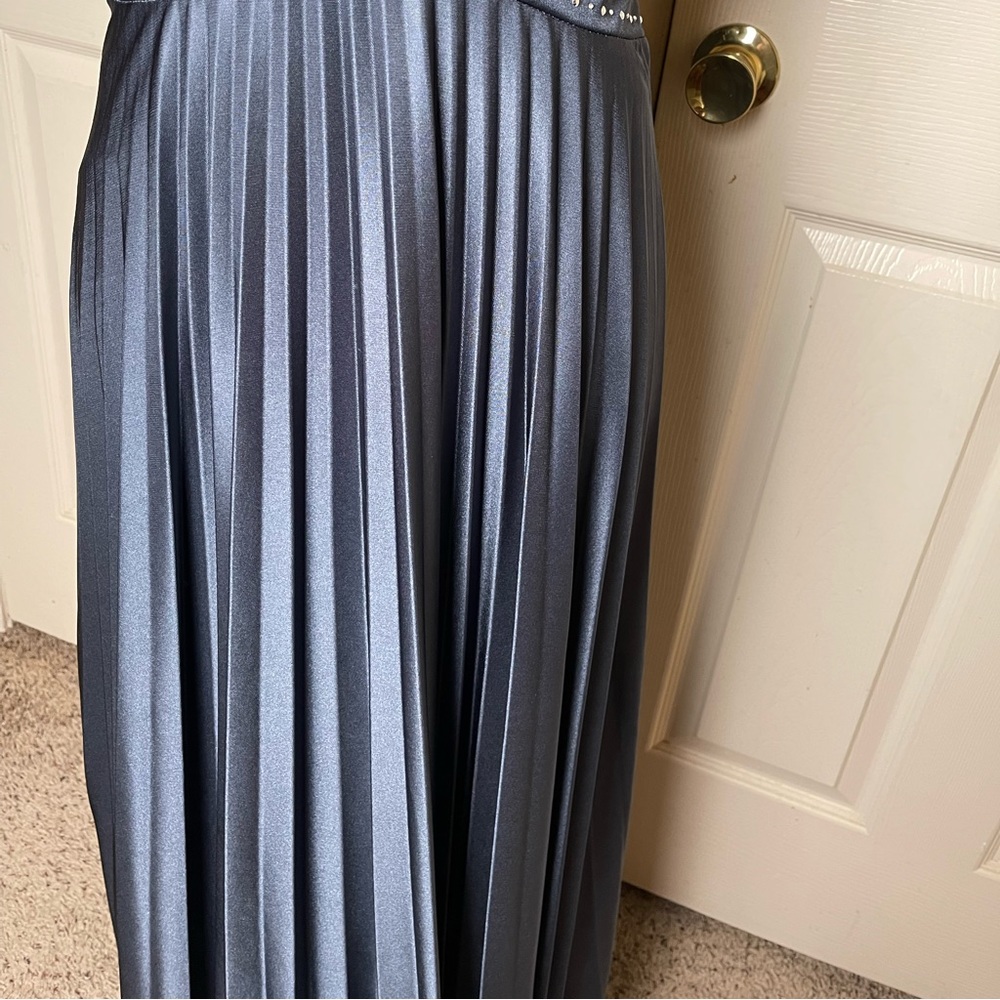 Betsy & Adam Strappy Beaded Maxi Prom/Bridesmaid Dress Size 6 - Picture 5 of 8